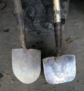 planting shovel vs construction shovel